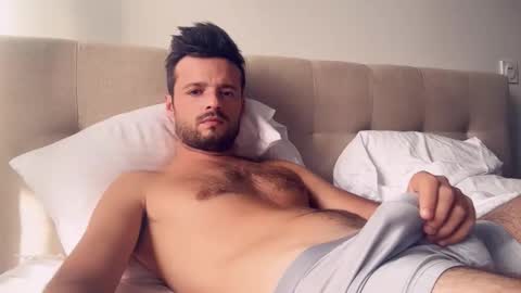 Snapshot of uncut_dick123455 chatting on 11-12-25, 01:22 uncut_dick123455 online show from 11-12-25, 01:22