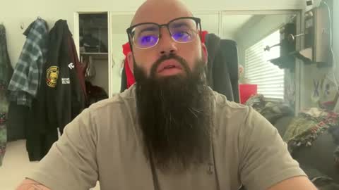 uncutbeard129840 online show from 02-12-26, 11:55