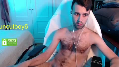 Snapshot of uncutboy6 chatting on 12-01-24, 09:15 Uncut online show from 12-01-24, 09:15
