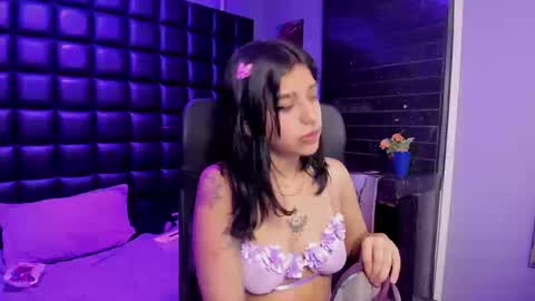 UnderBaby online show from 09-19-25, 03:52