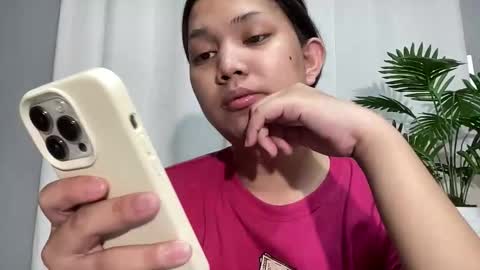 Lily online show from 05-17-26, 11:06