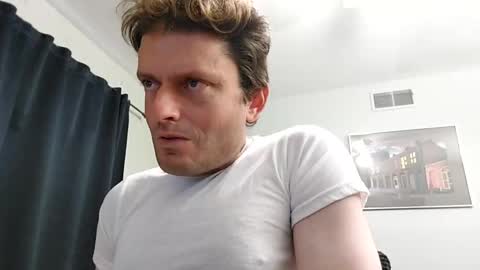 undress me online show from 10-13-25, 01:33