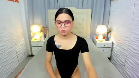 Snapshot of unforgetableasiancock chatting on 01-11-25, 12:44 unforgetableasiancock online show from 01-11-25, 12:44