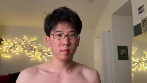 Snapshot of unhingedwang chatting on 09-15-25, 01:27 wang online show from 09-15-25, 01:27