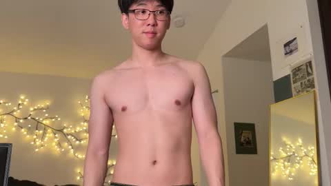 Snapshot of unhingedwang chatting on 09-20-25, 12:11 wang online show from 09-20-25, 12:11