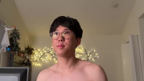 Snapshot of unhingedwang chatting on 09-29-25, 11:09 wang online show from 09-29-25, 11:09