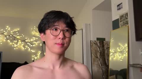 Snapshot of unhingedwang chatting on 11-03-25, 11:04 wang online show from 11-03-25, 11:04