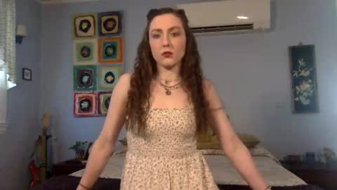 Lola Moonstone online show from 02-13-26, 05:20