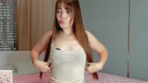 Yuna online show from 09-28-25, 03:28