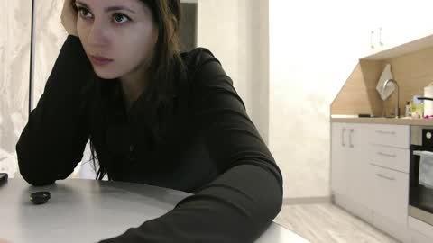 uninvited_raccoon online show from 05-07-26, 12:38