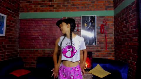 ESTRELLA - JACKSSON - MICHAEL - LUCERO  online show from 12-27-24, 04:36