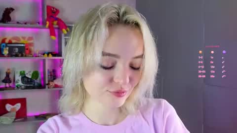 ShizukaShizuSHIZ online show from 09-10-25, 03:28