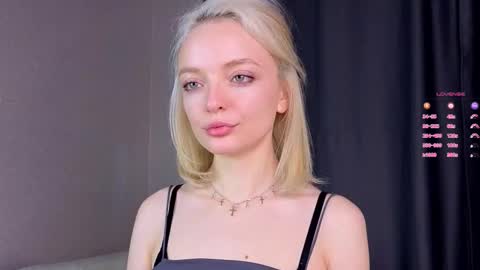 ShizukaShizuSHIZ online show from 10-11-25, 03:17