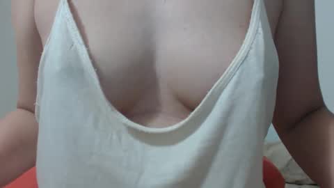 Snapshot of unpenetrated chatting on 01-14-25, 09:35 unny online show from 01-14-25, 09:35