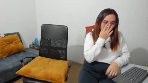 Kary and jhoa online show from 02-15-25, 12:48