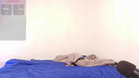 new INSTA   online show from 02-23-26, 02:20