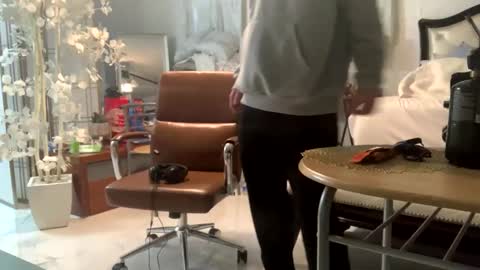 Stepbro online show from 02-01-25, 07:23