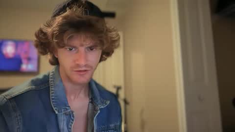 Snapshot of unverifiedbwc chatting on 09-22-25, 11:40 Stepbro online show from 09-22-25, 11:40