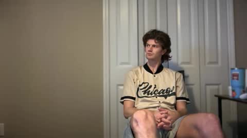 Snapshot of unverifiedbwc chatting on 10-25-25, 10:04 Stepbro online show from 10-25-25, 10:04