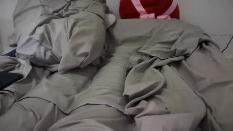 Snapshot of unverifiedbwc chatting on 01-12-26, 01:33 Stepbro online show from 01-12-26, 01:33