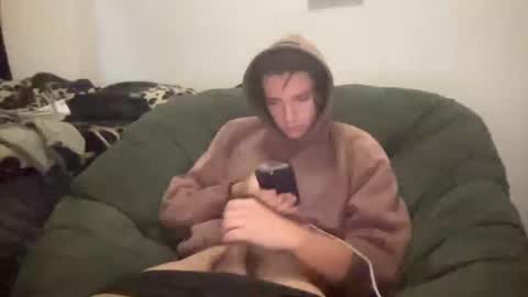 Snapshot of uptowncurls chatting on 10-08-25, 01:14 uptowncurls online show from 10-08-25, 01:14