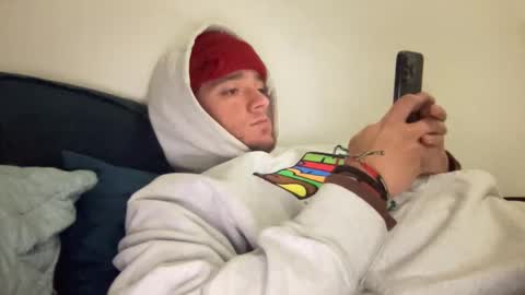 Snapshot of uptowncurls chatting on 11-16-25, 04:40 uptowncurls online show from 11-16-25, 04:40