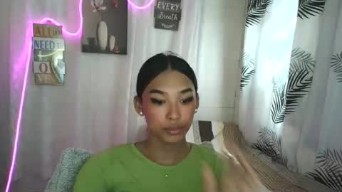 ur_dazzlingmorenaxx online show from 05-05-26, 02:08
