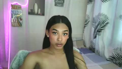 ur_dazzlingmorenaxx online show from 05-12-26, 03:03