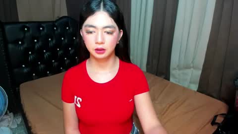 ur_girl_dwalker online show from 06-19-26, 07:56