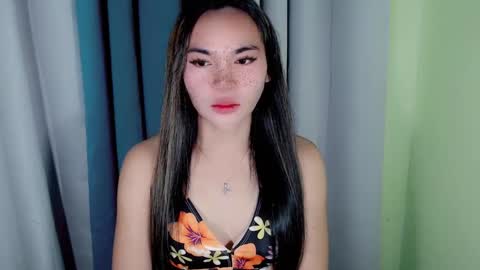 QUEENSY online show from 01-21-25, 04:32