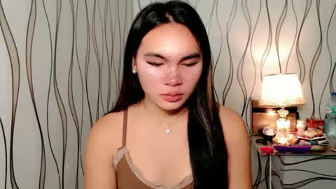 QUEENSY online show from 10-05-25, 04:33