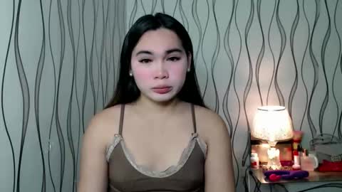 QUEENSY online show from 12-18-25, 03:23