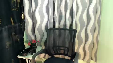 Snapshot of ur_jadelover chatting on 06-17-26, 08:17 JADE online show from 06-17-26, 08:17