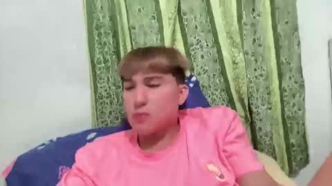 Snapshot of ur_jayqutee chatting on 01-28-25, 02:31 Ur jayqutee online show from 01-28-25, 02:31