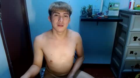 Snapshot of ur_jayqutee chatting on 02-10-25, 04:04 Ur jayqutee online show from 02-10-25, 04:04