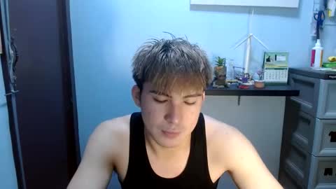 Snapshot of ur_jayqutee chatting on 02-13-25, 12:32 Ur jayqutee online show from 02-13-25, 12:32