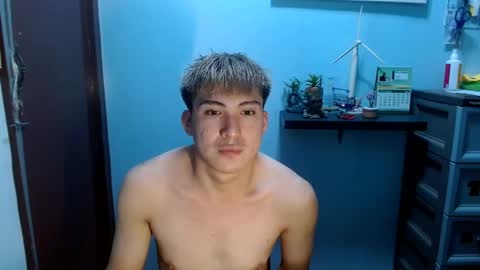 Snapshot of ur_jayqutee chatting on 02-17-25, 03:25 Ur jayqutee online show from 02-17-25, 03:25