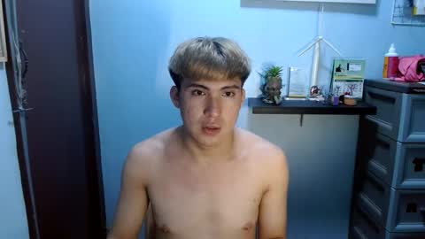 Snapshot of ur_jayqutee chatting on 02-24-25, 09:00 Ur jayqutee online show from 02-24-25, 09:00