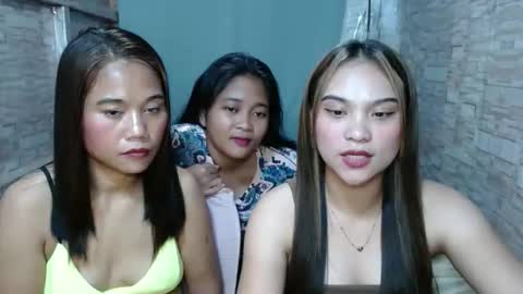 Snapshot of ur_prettymitch chatting on 10-08-25, 03:31 ur_prettymitch online show from 10-08-25, 03:31