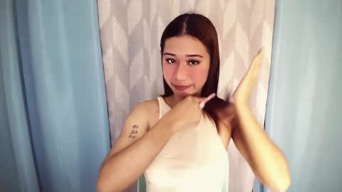 ur_rianlover online show from 11-02-25, 07:38