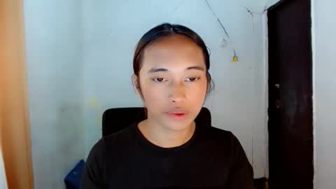 Snapshot of ur_sexyllie chatting on 03-29-26, 02:50 Ellie online show from 03-29-26, 02:50
