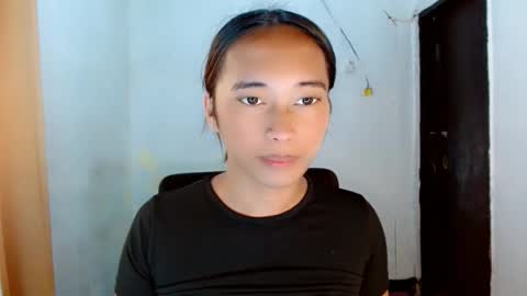 Snapshot of ur_sexyllie chatting on 03-30-26, 04:24 Ellie online show from 03-30-26, 04:24