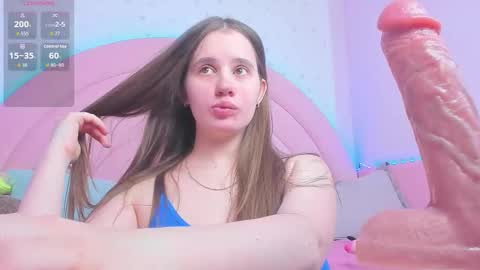 Snapshot of ur_shy_bambi chatting on 12-22-25, 02:30 Ann online show from 12-22-25, 02:30