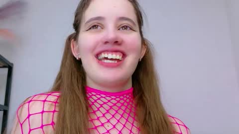 Snapshot of ur_shy_bambi chatting on 02-05-26, 01:43 Ann online show from 02-05-26, 01:43