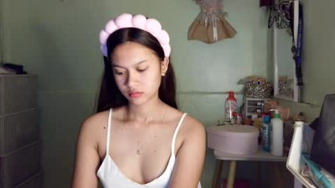 Snapshot of ur_sinfulangel chatting on 07-16-26, 06:03 lovelyangel online show from 07-16-26, 06:03