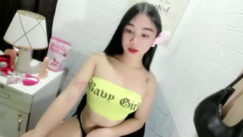 ur_sweetiechess18 online show from 09-23-25, 06:38