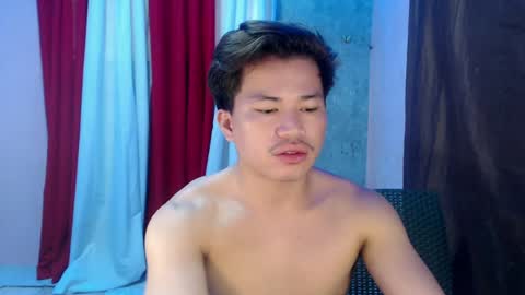 Snapshot of urasian_gil chatting on 07-19-26, 12:47 macky online show from 07-19-26, 12:47