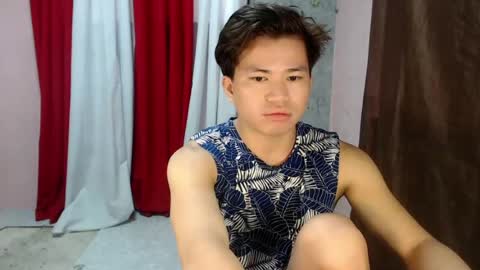 Snapshot of urasian_gil chatting on 07-20-26, 12:36 macky online show from 07-20-26, 12:36