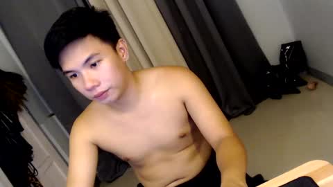 Snapshot of urasian_hardcockxx chatting on 12-06-24, 11:54 milly online show from 12-06-24, 11:54