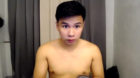 Snapshot of urasian_hardcockxx chatting on 01-15-25, 08:09 milly online show from 01-15-25, 08:09